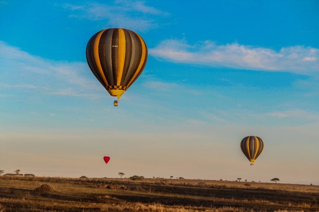 Expérience miraculeuse d'un vol en montgolfière au-dessus du Serengeti 