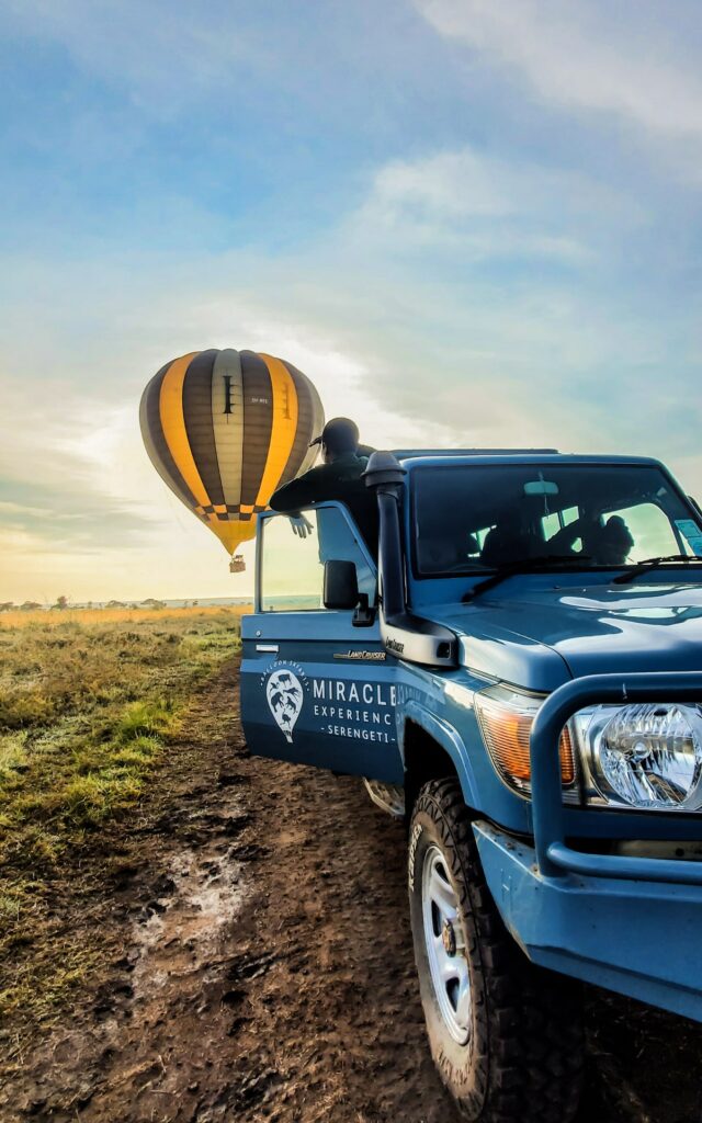 Chase team looking over a Hot air balloon